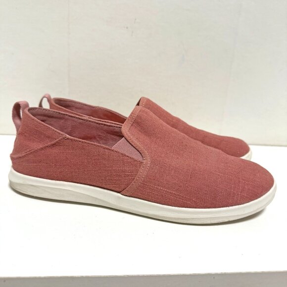 OluKai Hale'iwa Olona - Picture 2 of 9